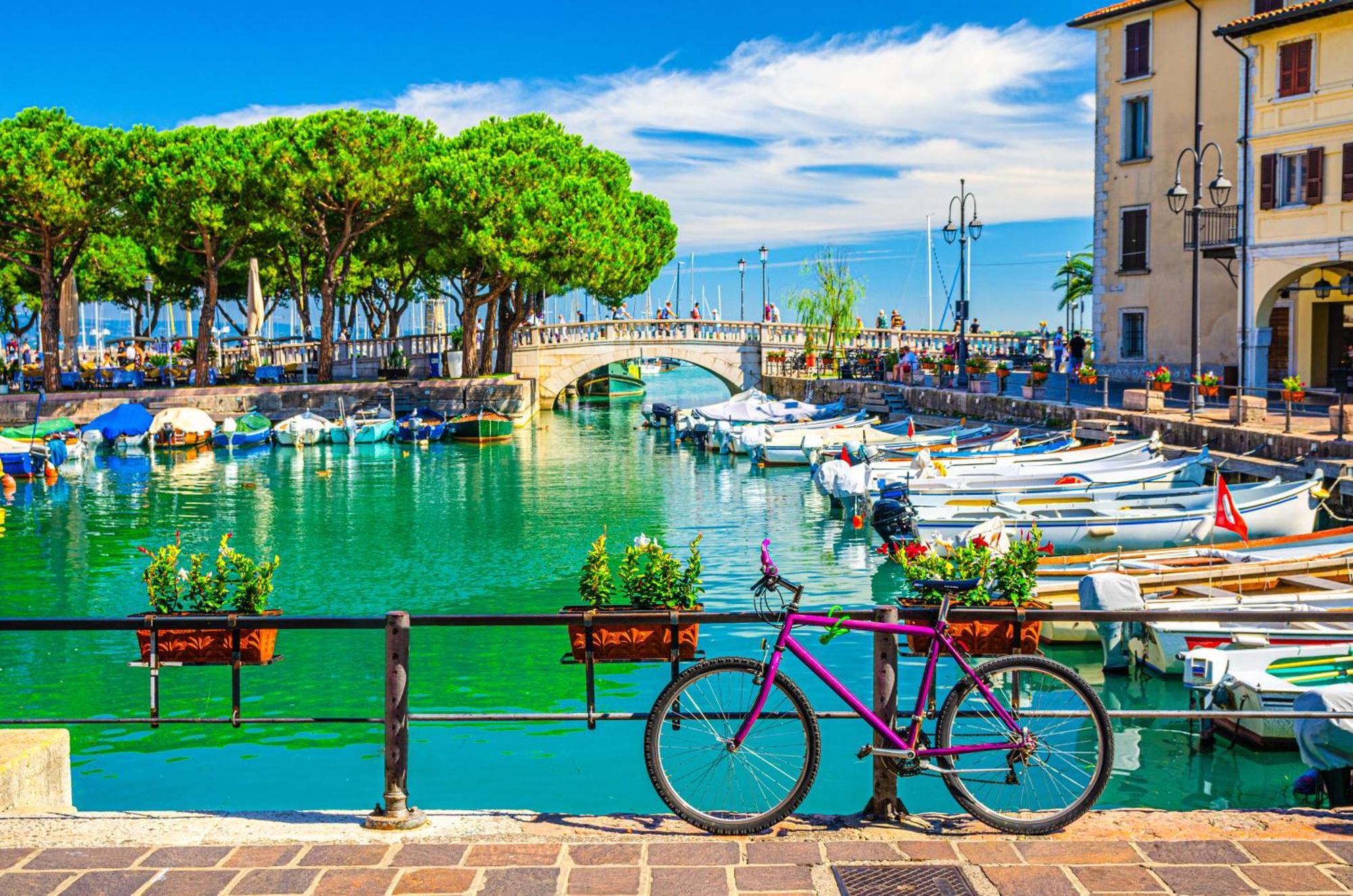 Ampia Dimora A Salo Con Parcheggio E Giardinoアパートメント エクステリア 写真
